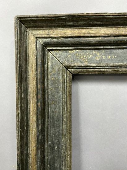 null Moulded and patinated oak frame

Dutch style 17th century

41 x 71 x 8 cm 