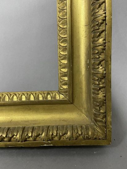 null Carved and gilded lindenwood frame with heart grape decoration

Italy, early...