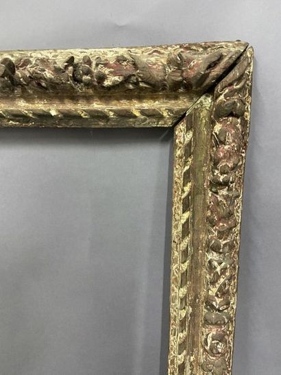 null Carved and formerly gilded oak frame decorated with a frieze of laurel leaves

Louis...