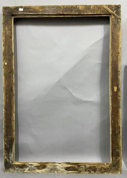 null Moulded gilded pine frame with pearl and heart raisin decoration

Italy, early...