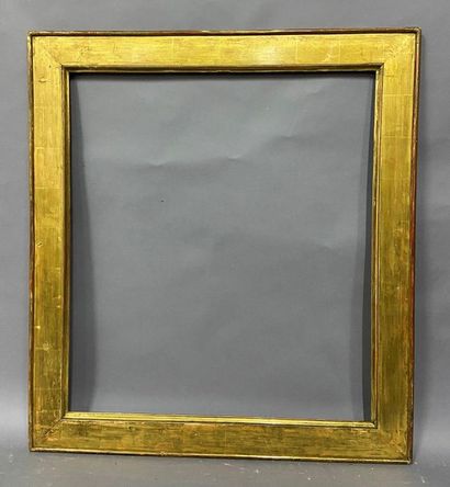 null Moulded and gilded wood frame with flat profile, 

France, early 19th century

68.5...