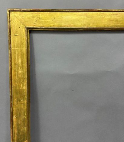 null Moulded and gilded wood frame with flat profile, 

France, early 19th century

68.5...