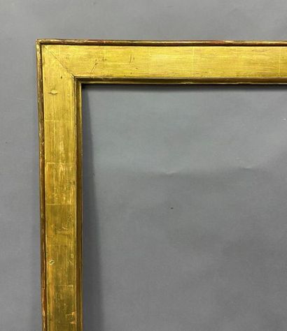 null Moulded and gilded wood frame with flat profile, 

France, early 19th century

68.5...