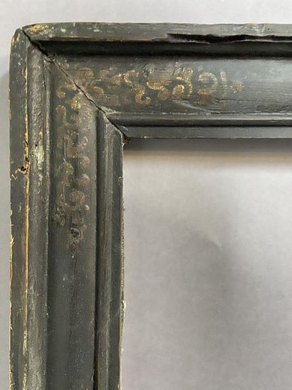 null Molded and blackened "cassetta" pine frame, with sgrafitto decor in the corners...