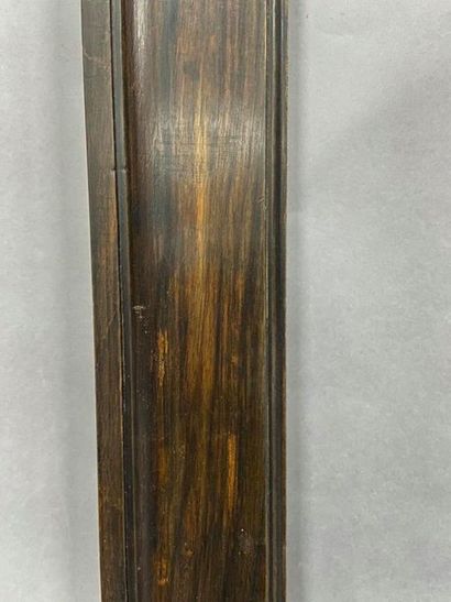 null Cadre en bois patiné et noirci 

France, début du XIXe siècle

57 x 52 x 8 cm...