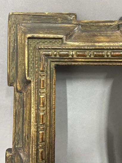 null Blackened wood and stucco frame, guilloche work

Dutch style, 19th century

11.5...