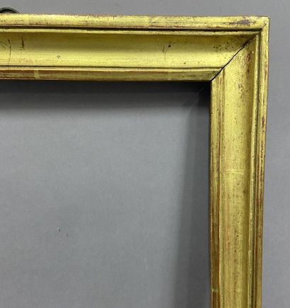 null Baguette en bois mouluré et doré

France, fin XVIIIème

34 x 25,5 x 3,5 cm 