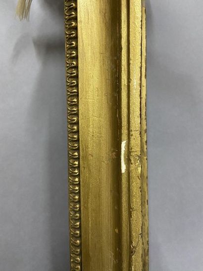 null Pair of chopsticks made of wood and moulded and gilded paste 

Empire Period

22...