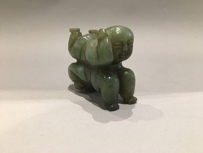 null 

CHINE 

Double figurine en jade vert sculpté représentant les deux jumeaux...