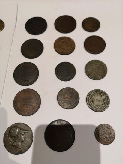 null 12 monnerons and 3 various currencies of the Revolutionary Period
.
Joint 19...