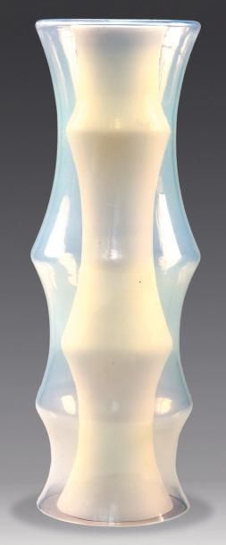 MANZANA Suspension cylindrique à corps modelé à chaud à double paroi de verre blanc...