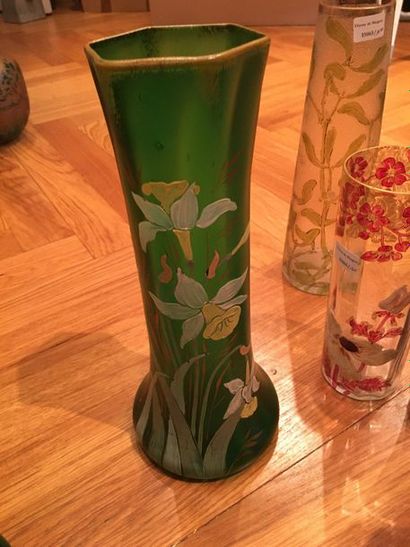 null Seven enamelled vases

Around 1900

The smallest: 20cm

Largest: 30 cm
Sold...