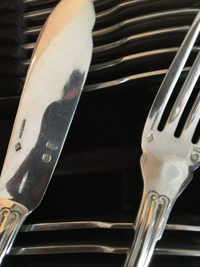null 12 fish cutlery by CARDEILHAC in silver decorated with Minerva shell punch 950°/°°°°°°....
