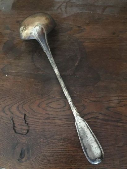 null Silver ladle net model 

Monogram 

Shocks

Early 19th century

Weight : 243...