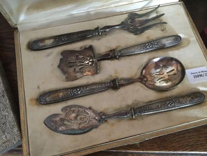 null Silver plated metal cutlery set and miscellaneous

LOT 22