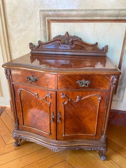 null Paire de petits meubles bas, style Louis XV

Moderne

LOT AU GARDE MEUBLE :...
