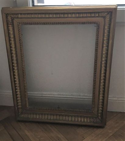 null Set of frame:

80x64,5

42x34

48x36

Sold as is
