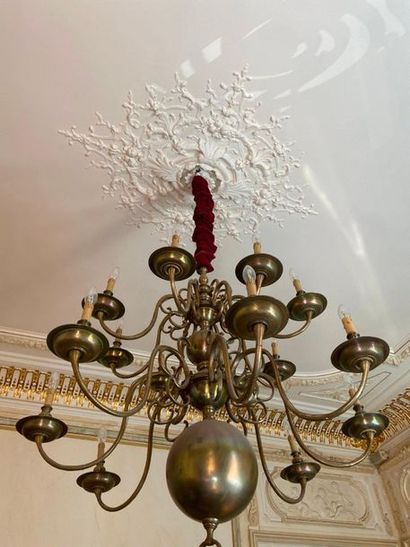 null Important chandelier in the Dutch style with 17 light arms
Height approx. 120...