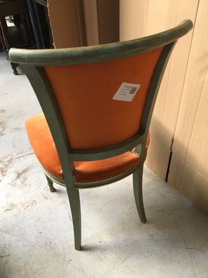 null Four stylish orange velvet chairs

Sold as is

LOT IN STORAGE: CONDITION OF...