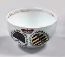 null Tasse à thé en porcelaine de Meissen (Marcolini) du début du XIXe siècle. Marque...