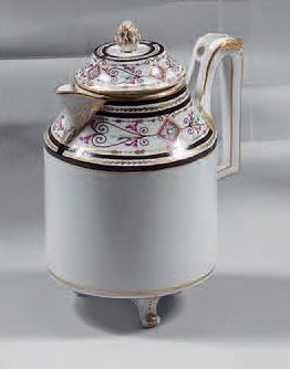 null Pot à lait et son couvercle en porcelaine de Vienne de la fin du
XVIIIe siècle....