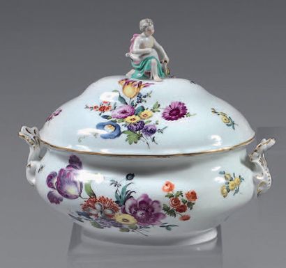 null Terrine et son couvercle en porcelaine de Meissen de la fin du
XVIIIe-début...