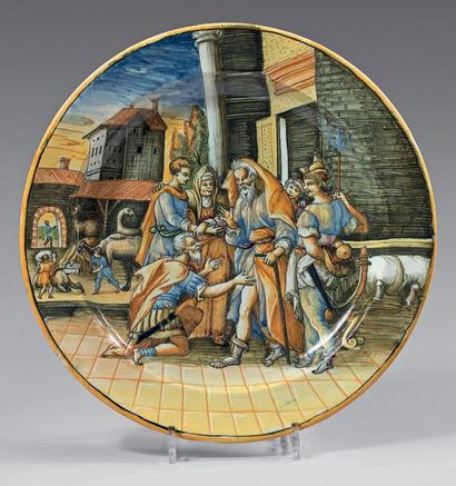 null Dish in Urbino majolica (Patanazzi workshop) from the 16th century. Decorated...