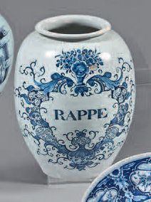null Late 18th century Delft earthenware tobacco pot.
Ovoid, with blue monochrome...