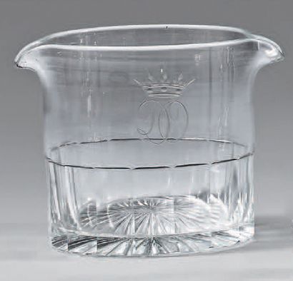 null Baccarat crystal glass cooler from the first half of the 19th century. Cylindrical...