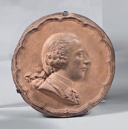 Jean-Baptiste NINI (1717-1782) 
Terracotta medallion probably representing the profile...