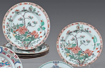 null Six assiettes en porcelaine de Chine. Kangxi (1662- 1722). À décor en plein...