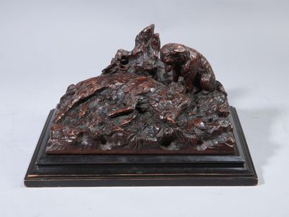 null Travail de la Forêt Noire, circa 1880. Sanglier et chien. Bois sculpté. Haut....