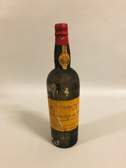 null 1 bouteille PORTO 
"Colheita", 
Real Vinicola 
1890
 (couleuse)