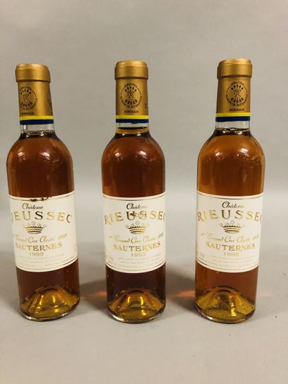 null 3 demi-bouteilles CH. 
RIEUSSEC, 1° cru 
Sauternes 
1999
 (elt)