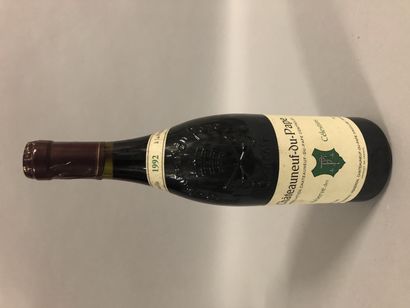 null 1 bouteille CHÂTEAUNEUF-DU-PAPE 
"Réserve des Célestins", 
H. Bonneau 
1992...