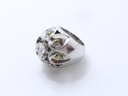 null Dome ring in platinum 850 thousandths, set with a claw-set modified brilliant-cut...