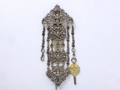  Vermilion silver castelaine hook finely guilloché, decorated with winged cherubs'...