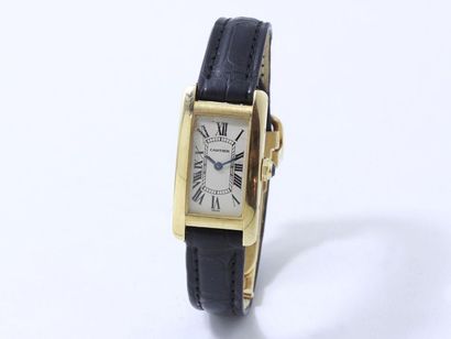 null CARTIER ''TANK AMERICAINE'' PM. Ladies wristwatch in 750 thousandths gold, ivory...