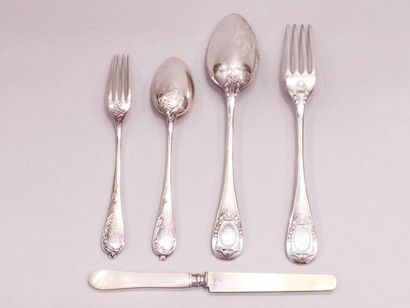 Set of silver and mother-of-pearl cutlery....