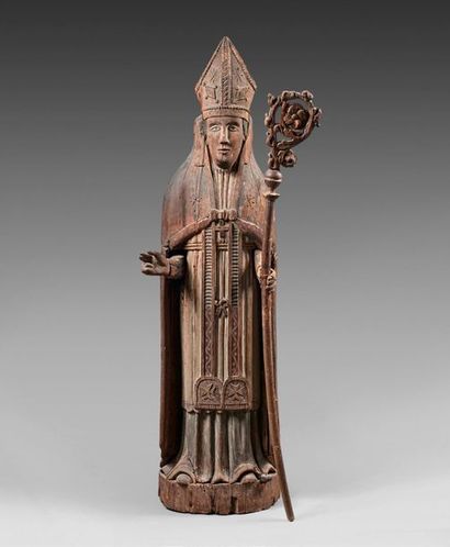 FRANCE, XIXe siècle 
Saint évêque
Sculpture en bois polychromé, mains amovibles,...