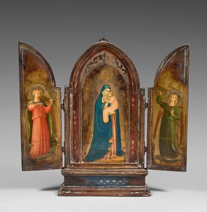 null Triptych icon showing a Virgin and Child in the centre surrounded by two archangels.
Painting...