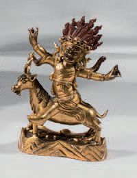 TIBET Statuette en bronze doré à traces de polychromie de Vajrasadhu en furie les...