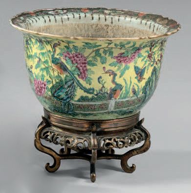 CHINE Large circular porcelain planter with contoured border decorated in rose family...