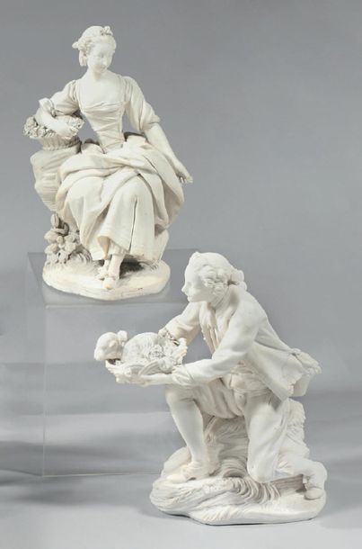 VINCENNES - SEVRES Paire de statuettes en biscuit, probablement modelées par Jean-Baptiste...