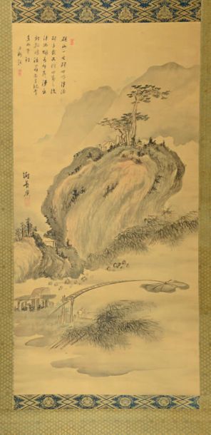 null Kakemono
Ink on paper decorated with a landscape and a poem.
With its box.
Decoration:...