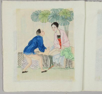 CHINE Set of two notebooks of twelve paintings, representing erotic scenes.
19th...