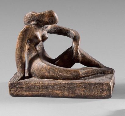 Jan et Joël MARTEL (1896-1966) Femme assise
Plâtre à patine mordorée (petit éclat...