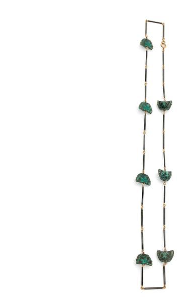 RENE LALIQUE (1860-1945) 
Gold necklace with enamelled rods patterned with 14 green...