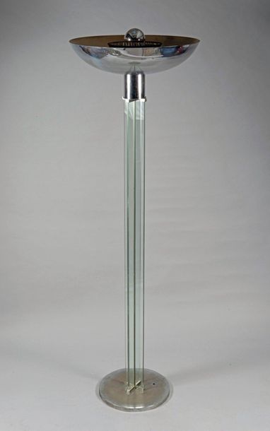 JACQUES ADNET (1900-1984) 
Floor lamp with chrome-plated metal structure, four-leaf...