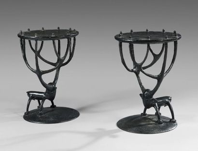 Jean-Marie FIORI (né en 1952) 
Pair of bedside tables in hammered bronze decorated...